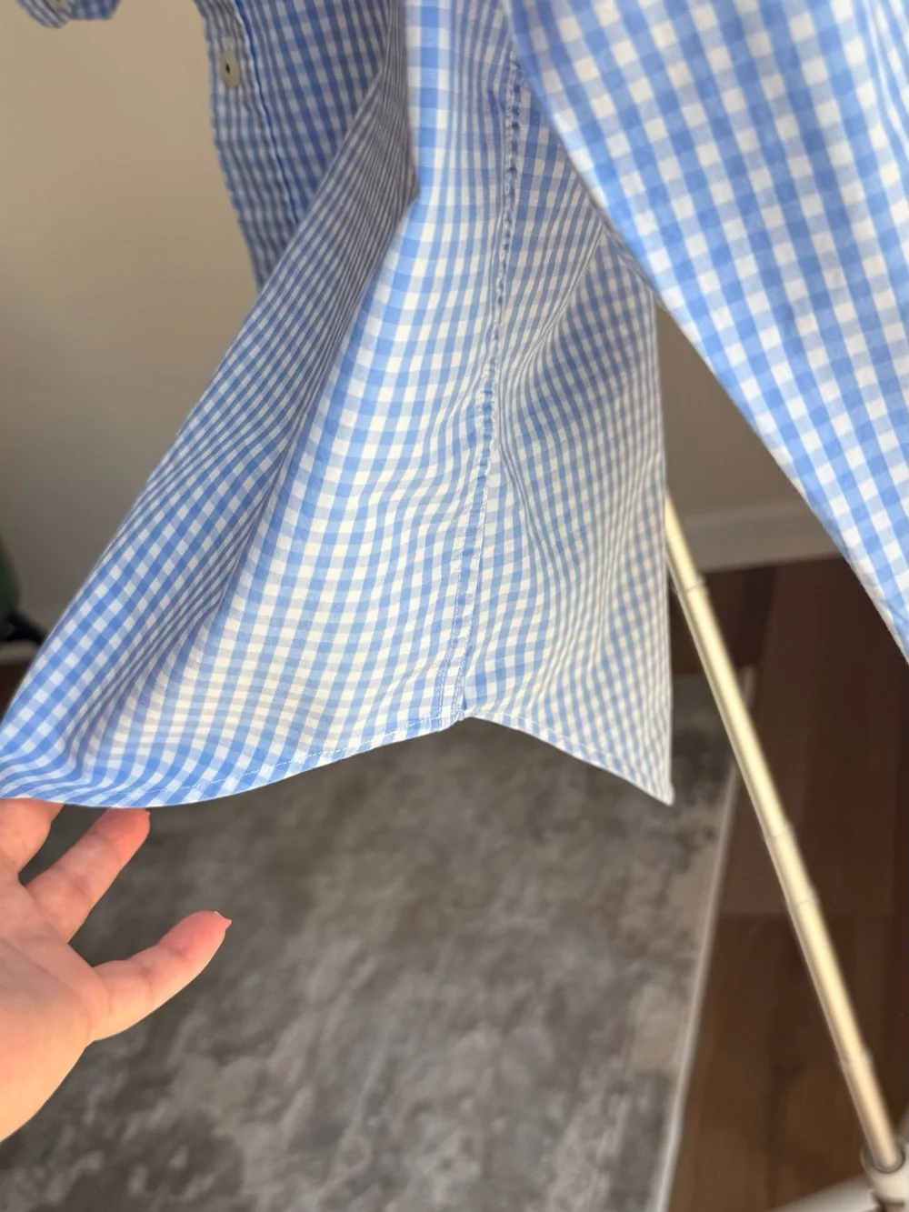 Reloved Upcycle ♻️ White and Blue Ruffle collar Blouse Red Embroidery - Picture 8 of 13